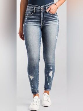 BKE Parker Light Blue Distressed Cropped Skinny Jeans